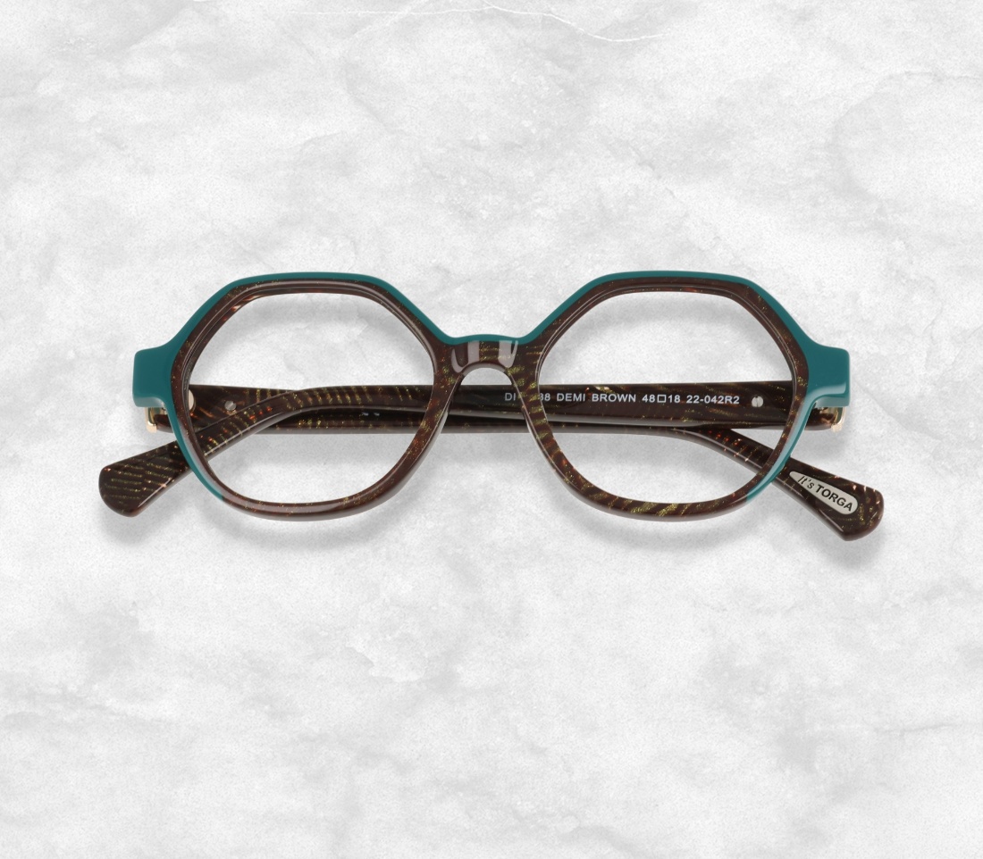 Divine 7238 Demi Brown