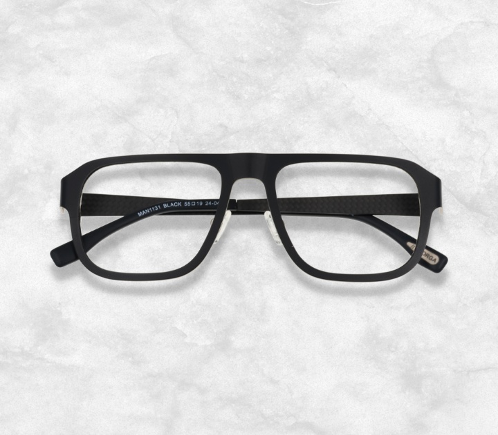 Manhattan 1131 Black